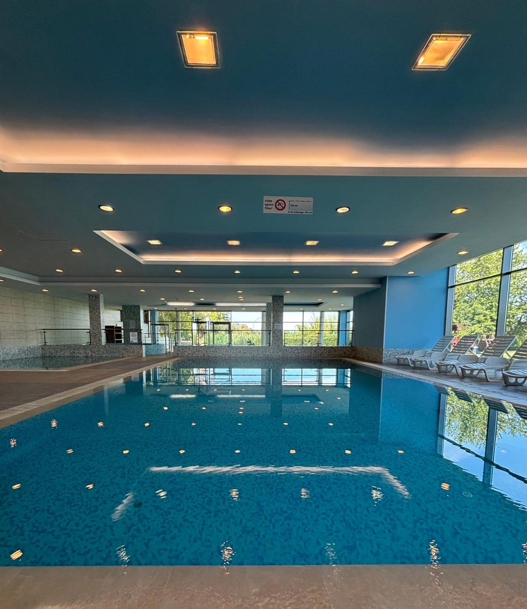 Club218 The Sunset - Wellness Apartment シオーフォク エクステリア 写真